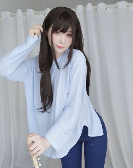 年轻妈妈三